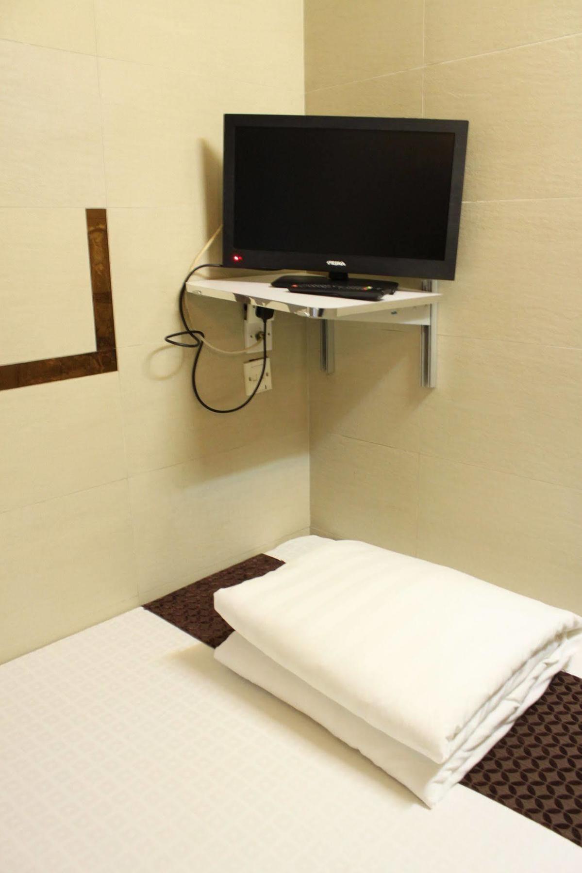 Osaka Hostel Гонконг Екстер'єр фото